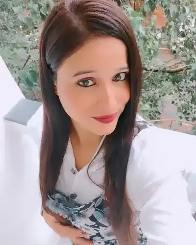 Call Girls in Viman Nagar