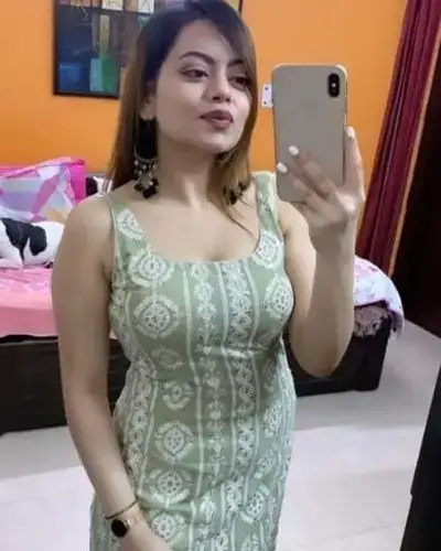 Call Girl in Viman Nagar